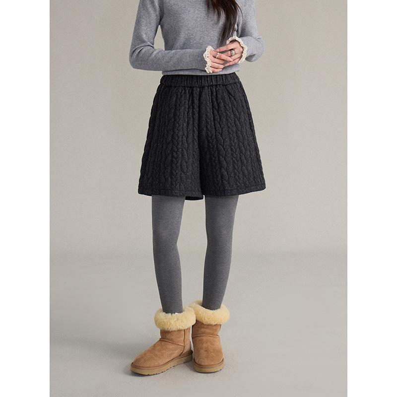 

Chestnut Brownie Retro Cable Knit Wide-Leg Shorts - Winter Korean Casual Commute Pants M (85-115) черный серый