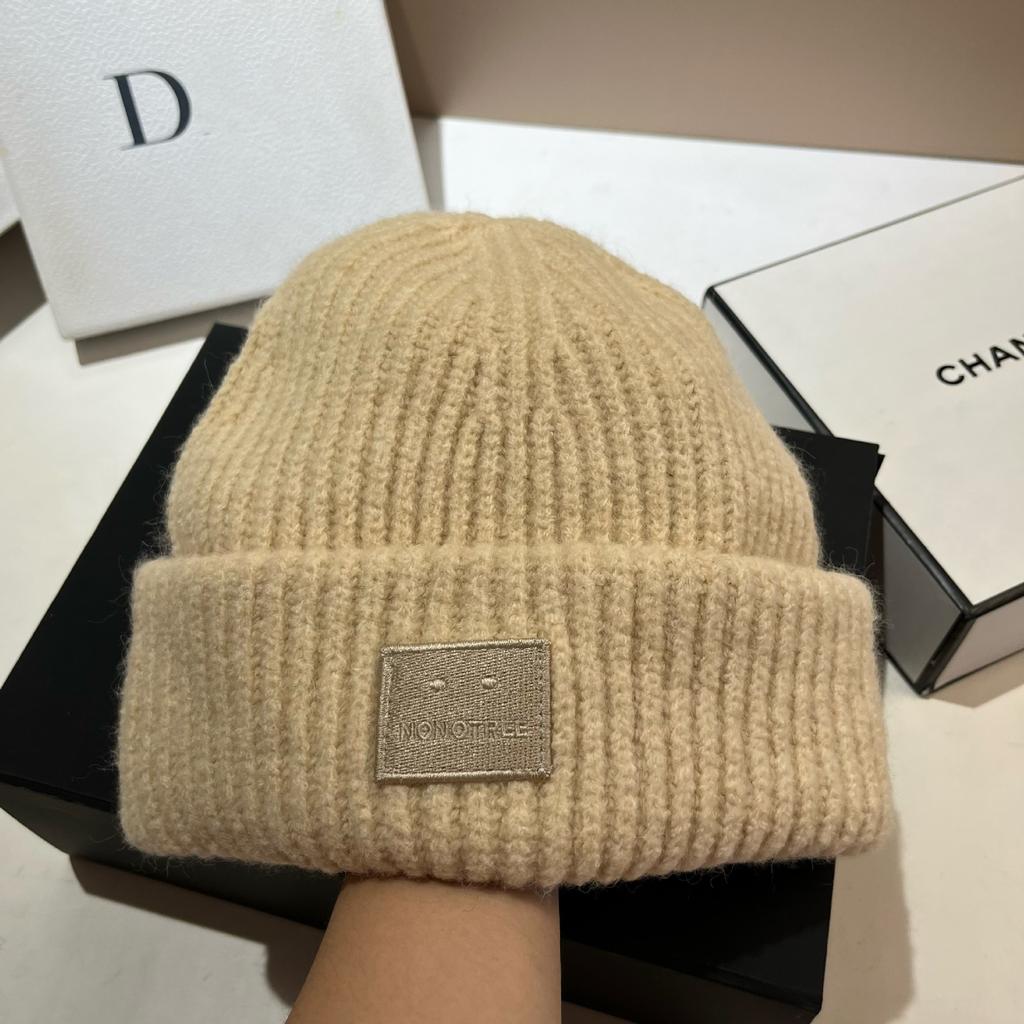 Embroidery Square Expression Wool Blend Knitted Hat Winter Warm Soft Waxy Enlarged Version Ear Protection Wool Hat Women