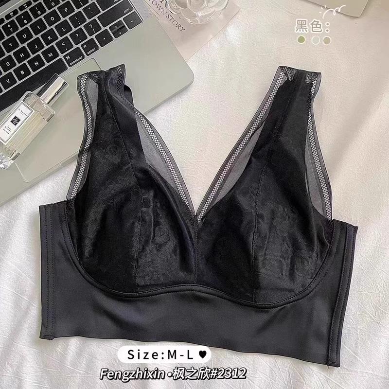 Underwear women's big breasts show small beautiful back ultra-thin new popular sleep bra cover seamless no steel ring rabbit ears