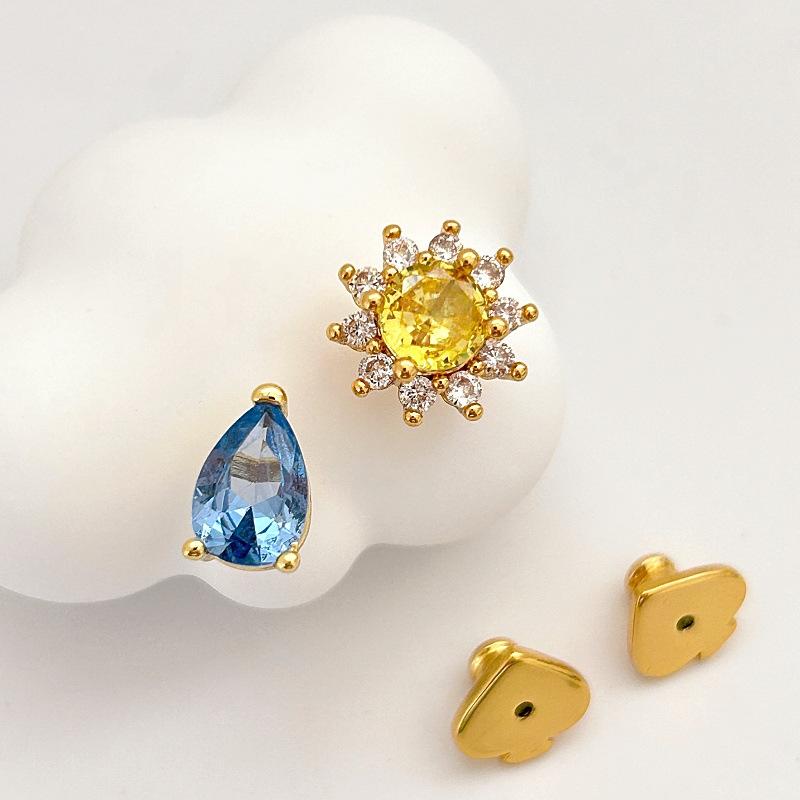 

Asymmetrical Color Zirconium Stud Earrings, Unique Personality, Elegant Temperament, Earrings, Fresh And Sweet Trend, Versatile Earrings, Women