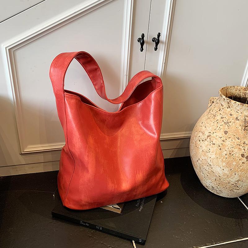 Retro Large-capacity Tote Bag Women's Spring New Trendy Fashion Shoulder Bag Versatile Bucket Bag