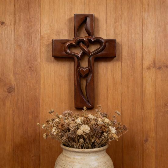 Propletená srdce Dřevěná nástěnná dekorace Ručně vyřezávaná Dvojitá srdce Nástěnná socha Domácí obývací pokoj Nástěnná závěsná Křesťanská náboženská ozdoba