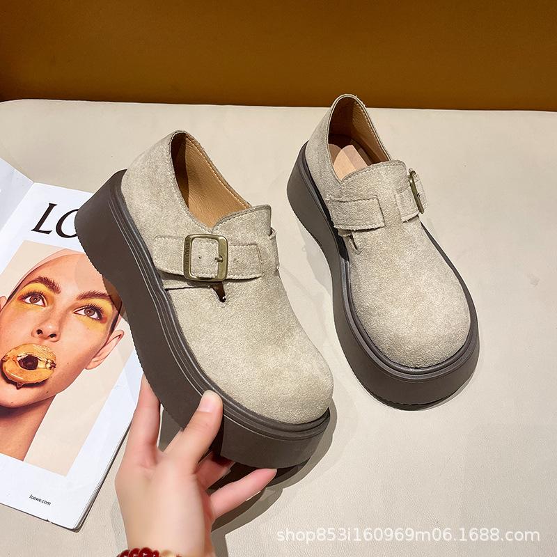 Plattformsulade Borken enskor dam 2025 vår koreansk version av den nya muffinmodellen enpedals enfärgade lata loafers dam
