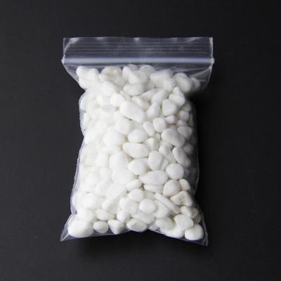 Mechová mikro krajina bílé říční kameny - Sněhově bílá 80g Dekorace do akvária.