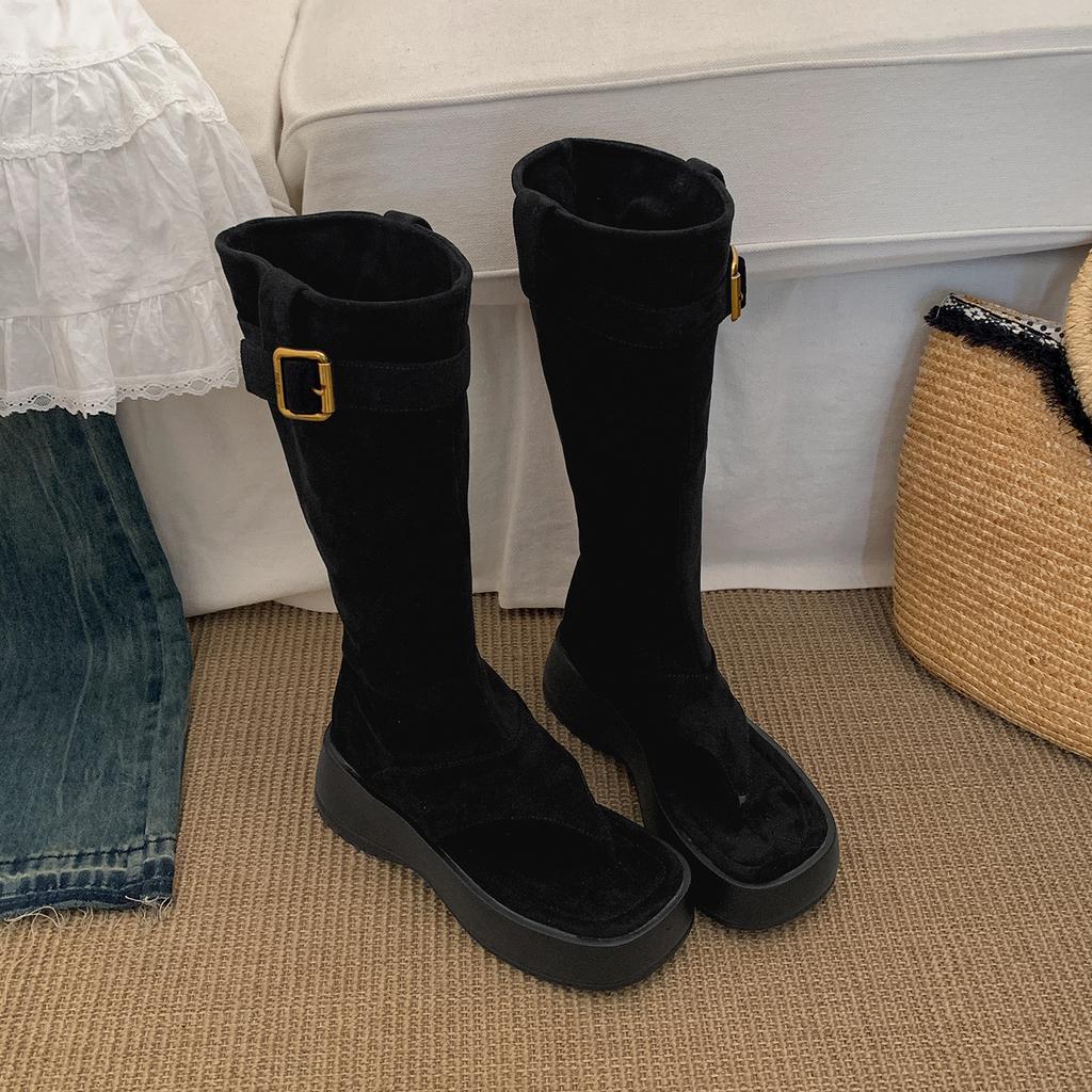 Internet celebrity explosion retro heightening thick-soled herringbone short boots women 2025 new summer wear non-slip French cool boots