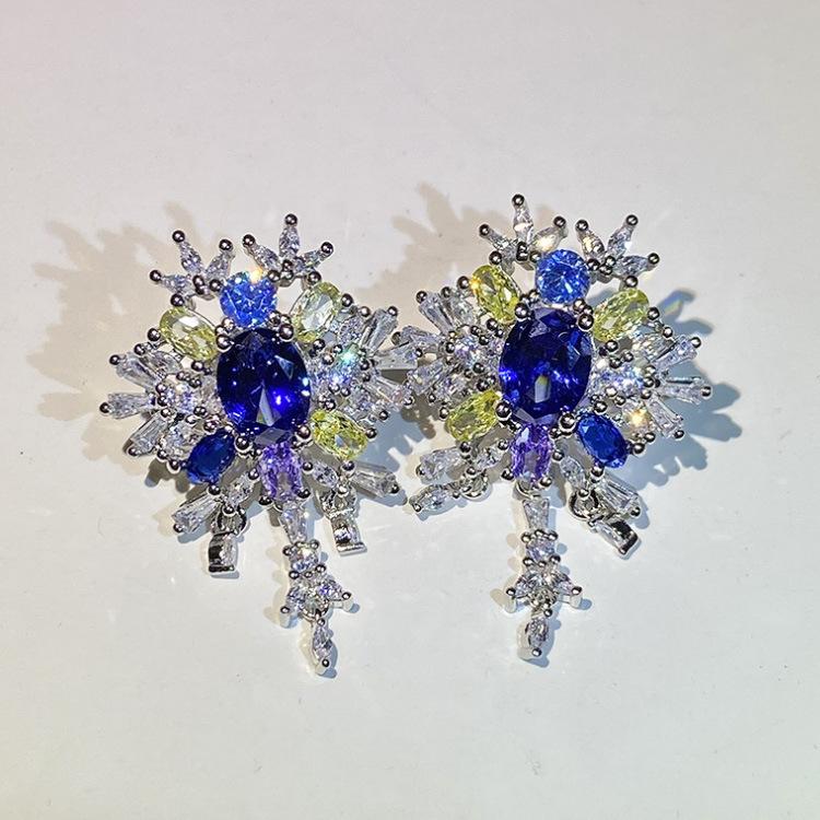 

Серьги Floral Luxe, хит продаж, модные украшения, микро-гвоздики из сапфира и циркония