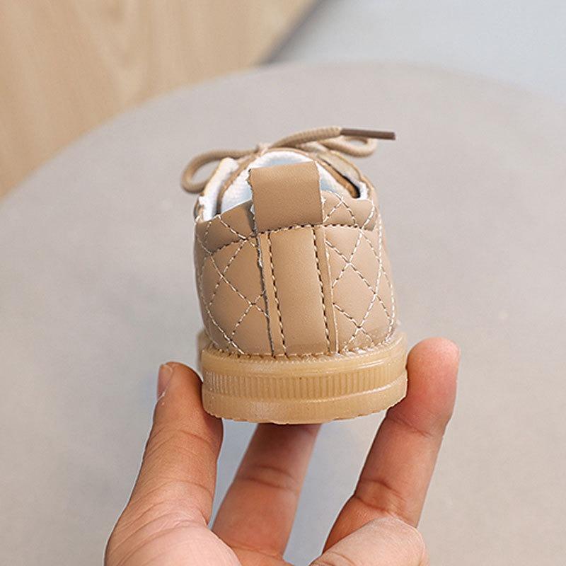 Spring/Autumn Lace-Up Single Shoes for Boys and Girls 0-1-2 Years Old, Soft-Soled Walking Shoes, Cartoon Leather Shoes.