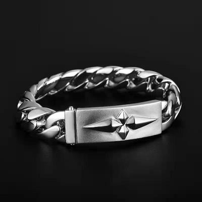Silver Color Cuban Bracelet Men's Fashion Simple and Versatile, Dominant and Small Design, Thick and Heavy Heart Chain