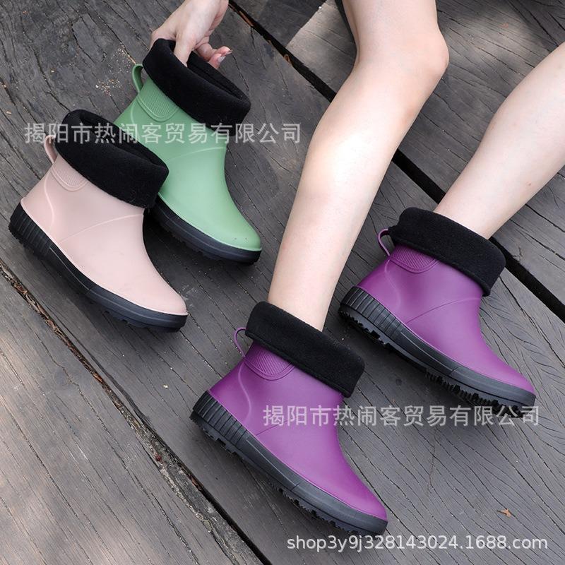 Winter warm women's rubber shoes with cotton cover waterproof shoes fashionable wading shoes low tube kitchen mother non-slip water shoes short boots