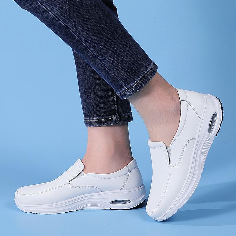 Spot nurse shoes spring breathable air cushion soft sole not tired feet thick sole large size black medical work shoes foreign trade