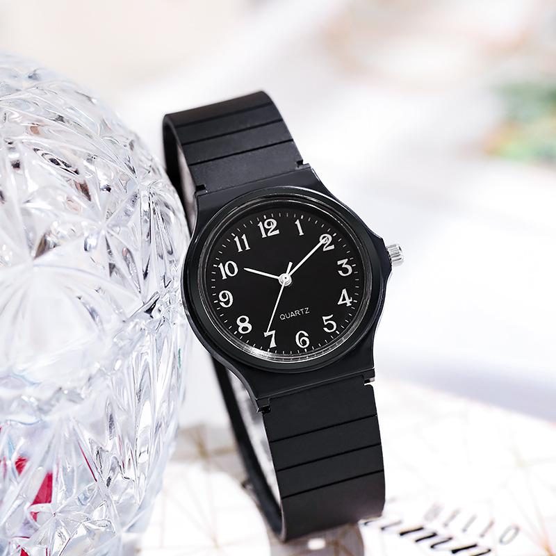 Elegante Orologio al Quarzo Silenzioso per Bambini delle Scuole Medie ed Elementari - Design Durevole e Compatto