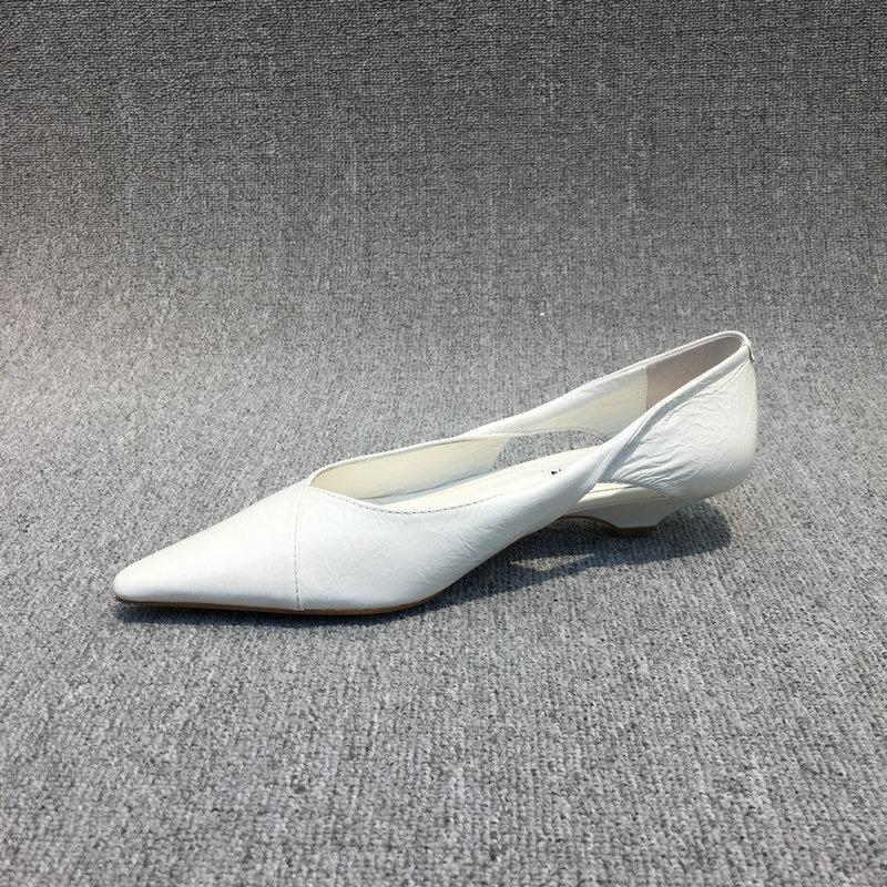 Fashion European and American Minimalist Women's Shoes 2024 New Design Sense Slim Heel Shallow Mouth Pointed Hollow Women's Single Shoes