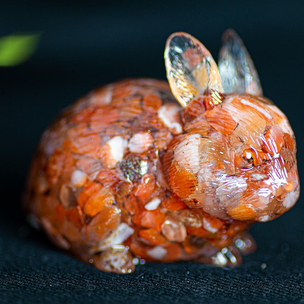 Natural Crystal Resin Bunny Figurine For Home Decor And Gift Giving