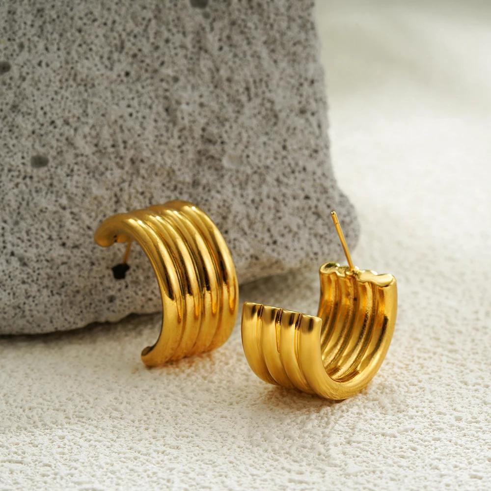 Classics Retro Texture Striped Polished Metal C Shape Huggie Hoop Earrings for Women Stylish Waterproof Stainless Steel Bijoux