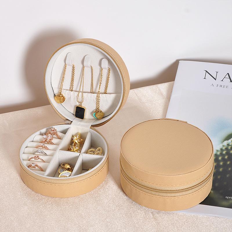 

1PC PU Leather Multi-Functional Jewelry Box Portable Round for Necklaces Soft Lining Rings Anti-Scratch for Travel & Gifting 10*10*5cm