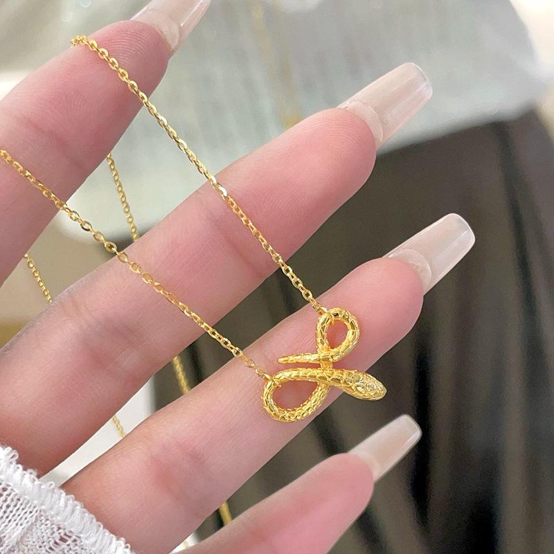 Gold Wrapped Spirit Snake Necklace: Luxury Clavicle Sweater Chain, Elegant High-Grade Design for Women