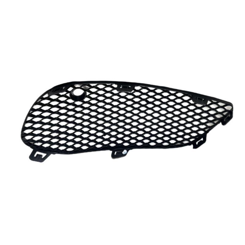 Mercedes C-Class W205 V205 Front Bumper Grille with Fog Light Frame and Air Vent (2058852523, 2058852623)