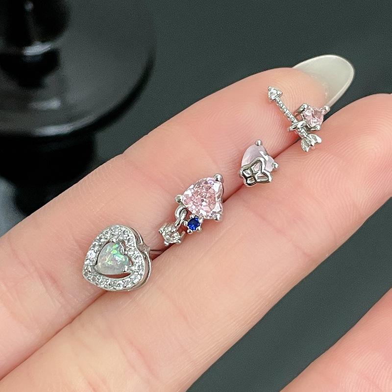 Spice Girl Sweet Cool Super Flash Earrings Women S Light Luxury Niche Earbone Stud Set Earrings Love Premium Earrings Cochlear Studs