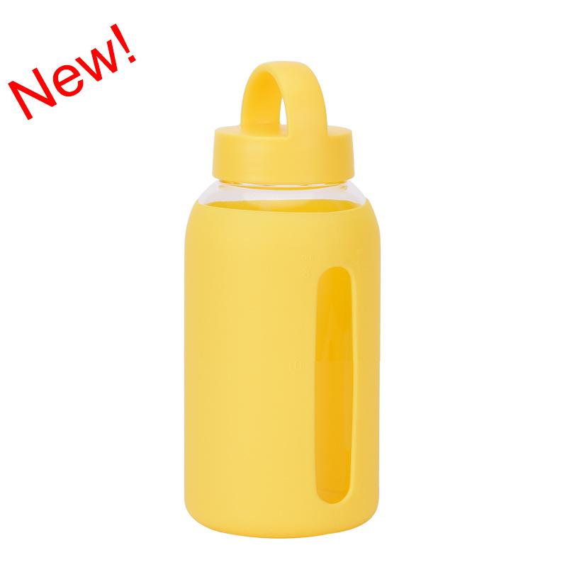 Стеклянная 600 мл Силиконовая крышка Чашка для воды Износостойкая и нескользящая Портативная чашка для занятий спортом на открытом воздухе 600ml