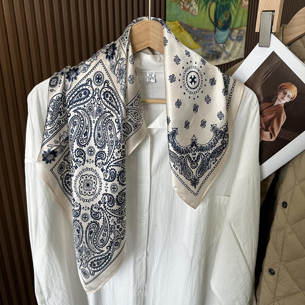 New Silk Silk Scarf Women's Sigongge Spring Versatile 71cm Square Scarf High-end Shawl Small Scarf