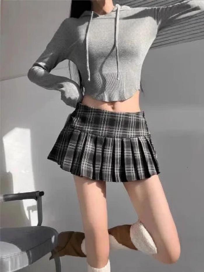 High-Waist Retro Plaid Pleated A-Line Mini Skirt: Trendy Spring/Summer Style