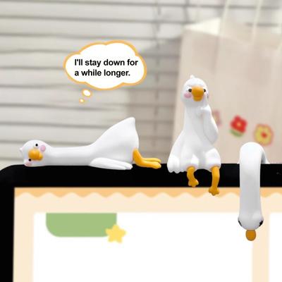 3D Duck Ornament Resin Cartoon Mini Duck Figurine Computer TV Monitor Decoration Collectible for Friends Gift Car Screen Display