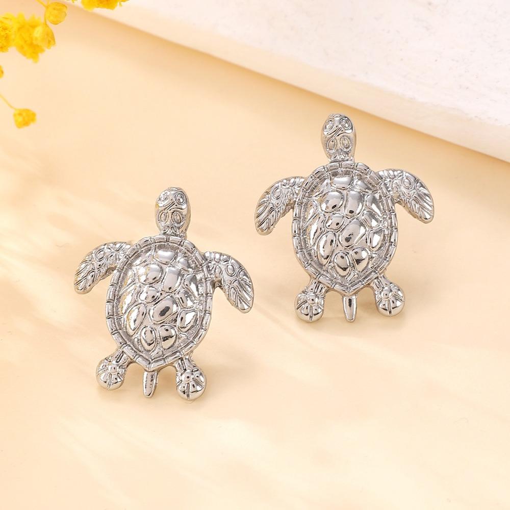 New Original Design Charm Trendy Metal Animal Turtle Stud Earringa for Women Personality Piercing Designer Earrings Jewelry Gift