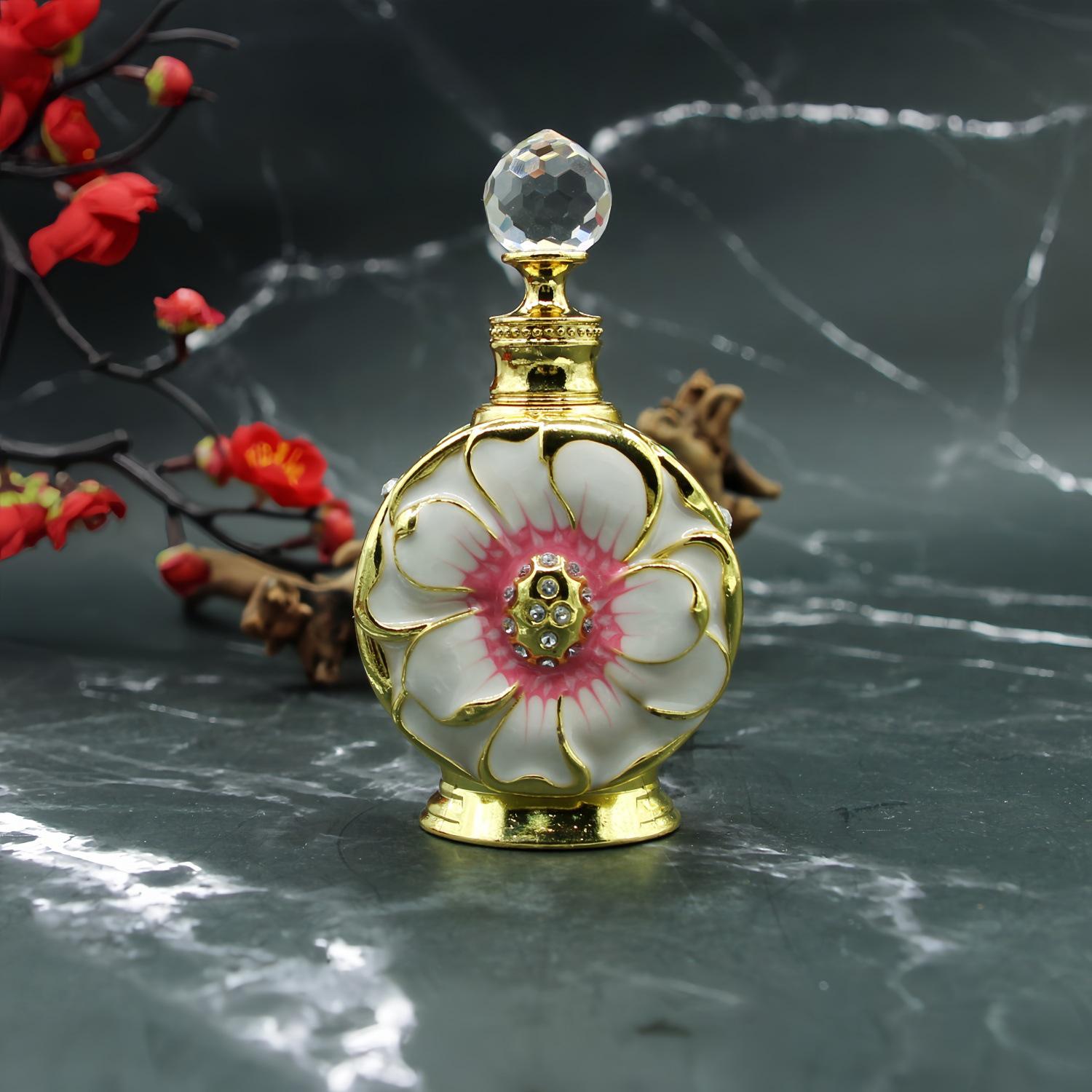 

Цветок пустыни: Дубайские духи с саудовской эссенцией