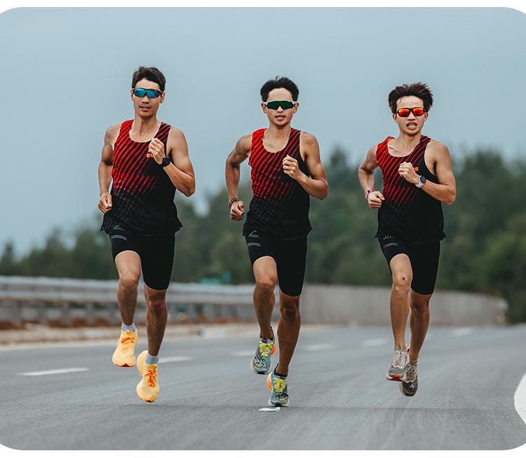 Men's Quick-Dry Breathable Lightweight Running Tank Top for Marathon Training