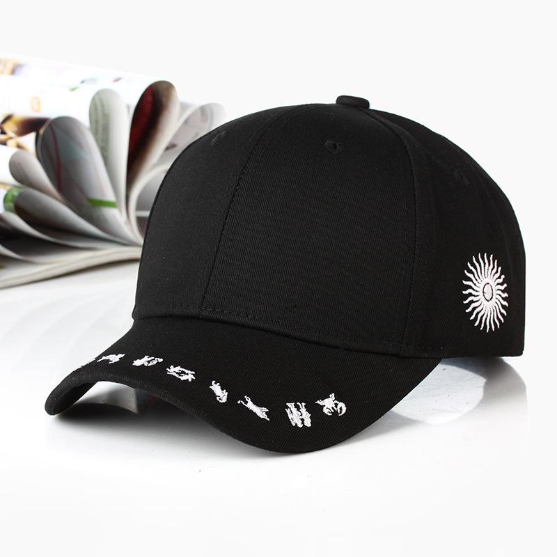 Neue Mode Buchsticken Schwarz Weiß Kappe Baumwolle Snapback Hüte Für Männer Frauen Hip Hop Angepasste Baseballkappen