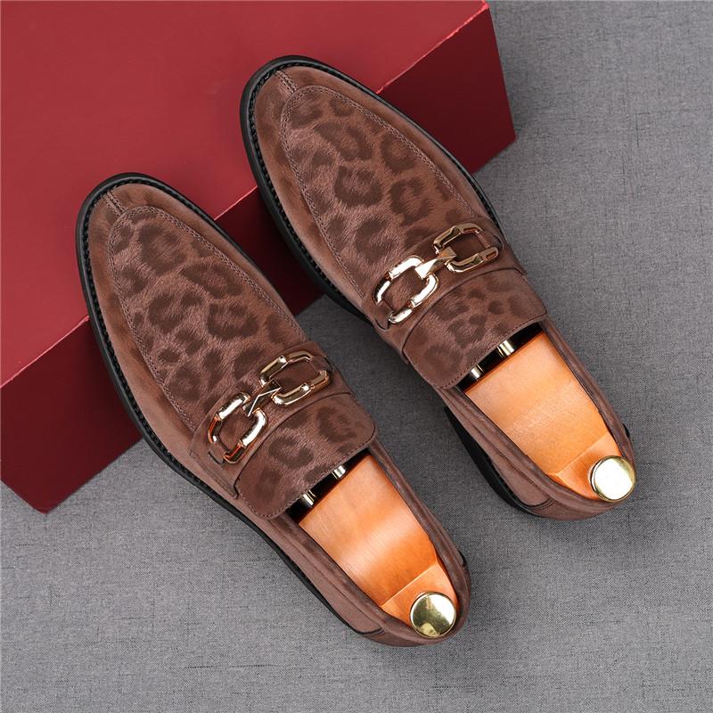 Fashion Fashion New Men's Leopard Pattern Suede Leather Flats Shoes Male Designer Metal Buckle Loafter Homecoming Wedding Dress Footwear