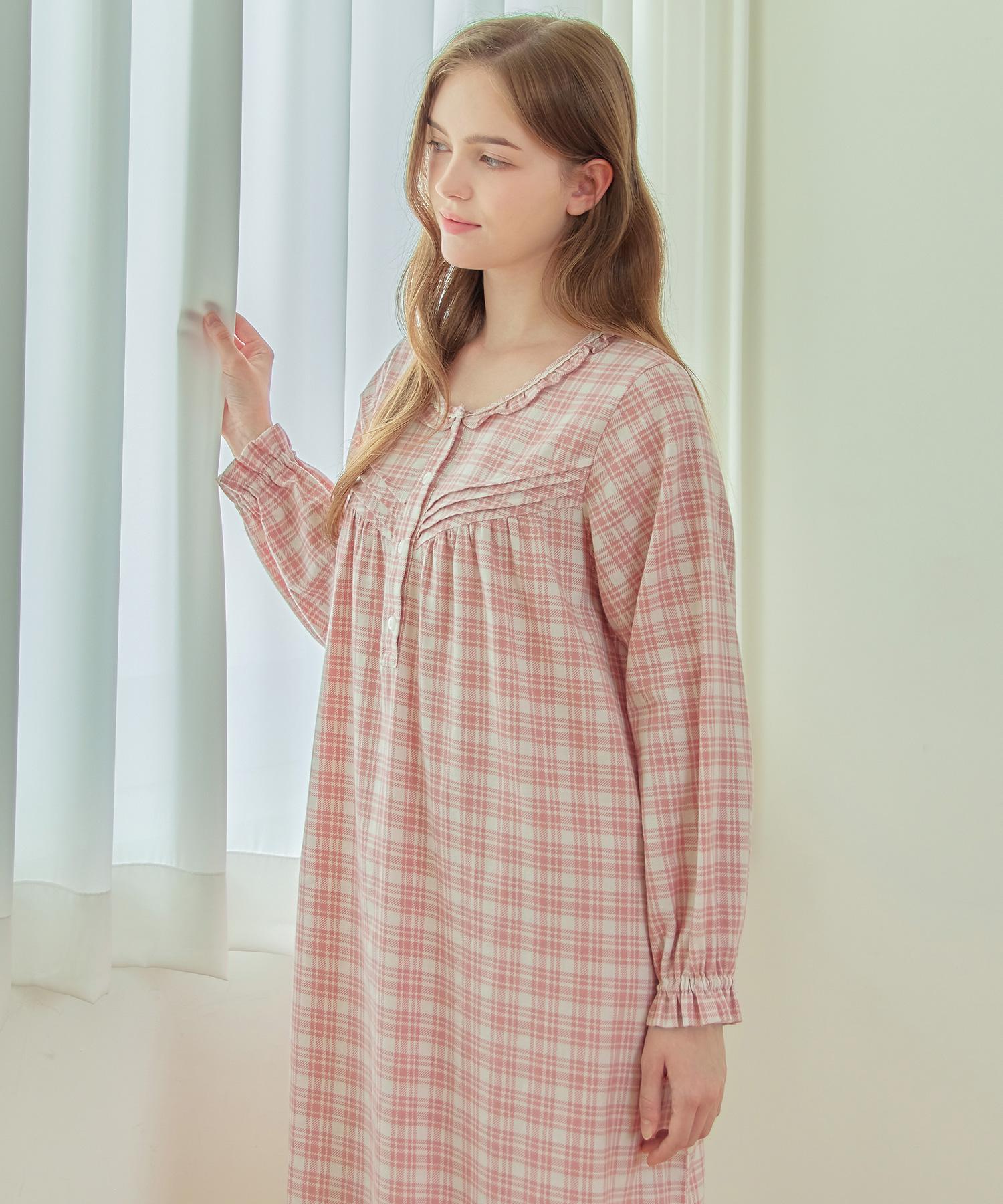 Meipeullawo Ice Pink Long Sleeve Lightly