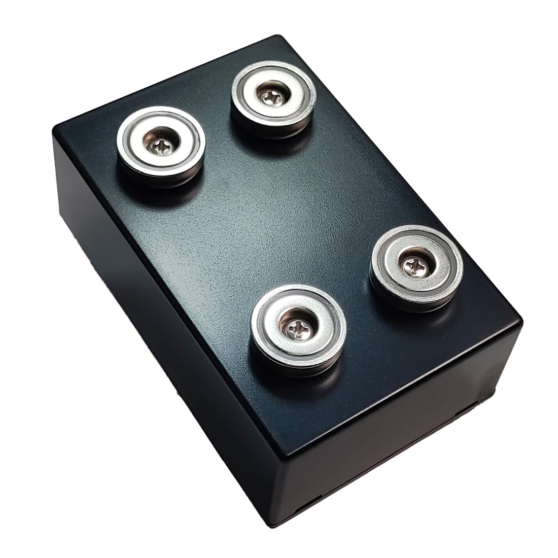 

GPS case with super strong magnet for vehicle installation opening and closing ultra heat heat deformation temperature [M size] Anti-theft, one-touch