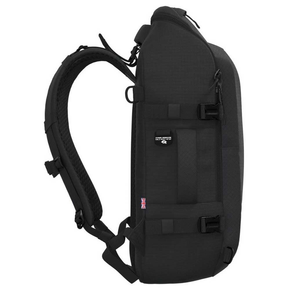 CABINZERO ADV 32L Absolute Black Backpack