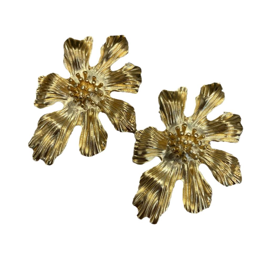 Fashion Retro Heavy Metal Irregular Gold-Plated Large Flower Stud Earrings For Women, Suitable For Fashionable Street Photography