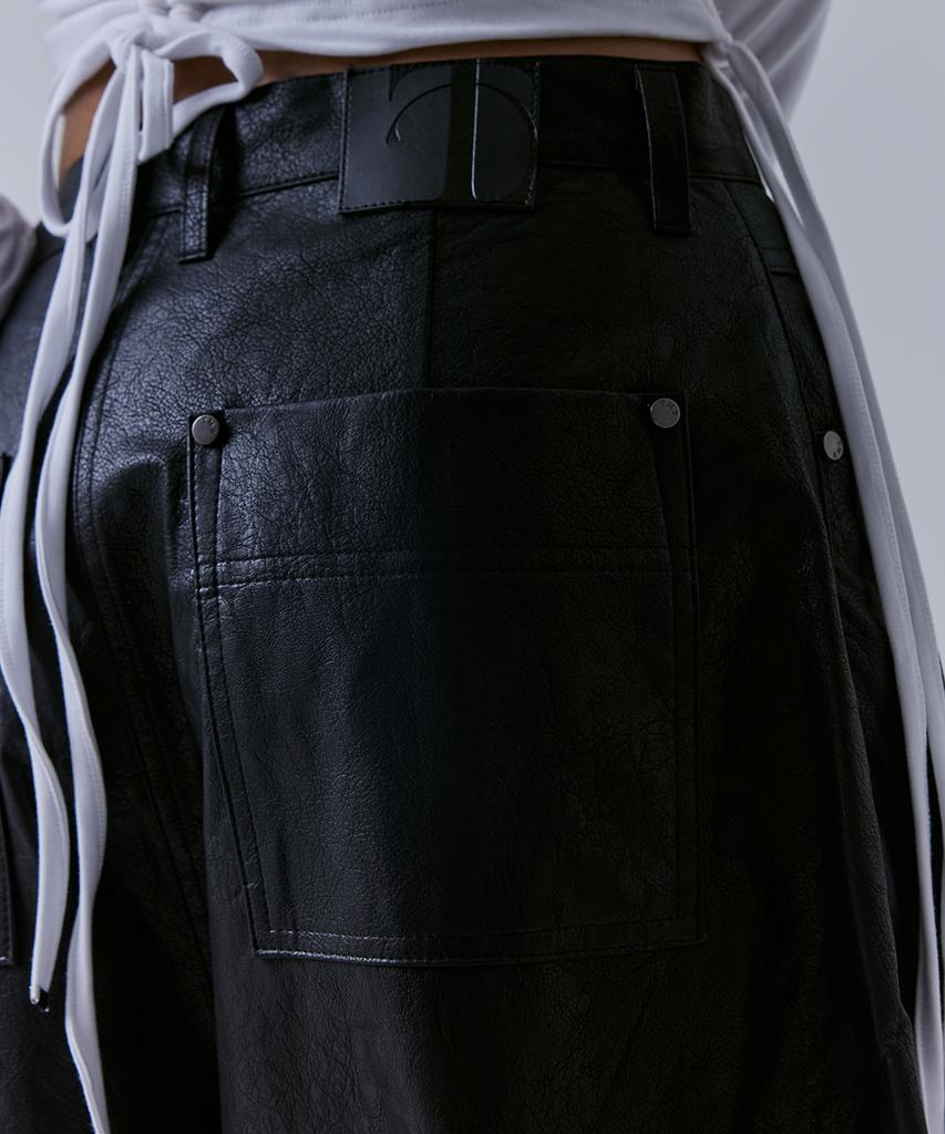 Teulimingbeodeu Front Yoke Leather Pants [ Black ]