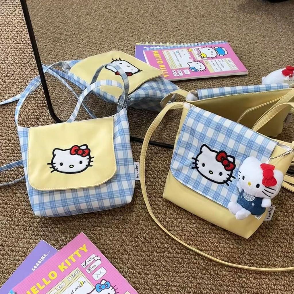 Hello Kitty Fashion Crossbody Bag With Plaid Pattern And Nylon Material For Women