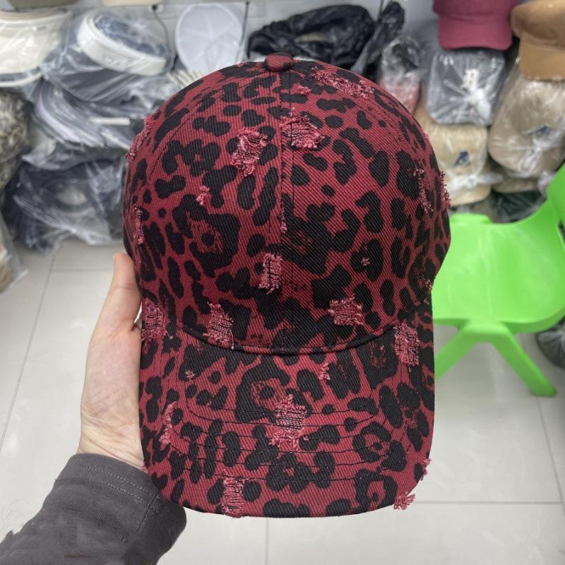 Old ripped casual cap showing face small Korean version Y2K leopard print baseball cap female couple sun hat male