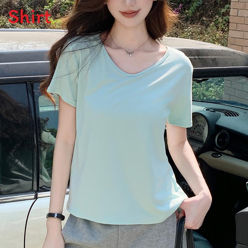 Casual Summer T Shirt For Women With V Neck And Snowflake Cotton Material