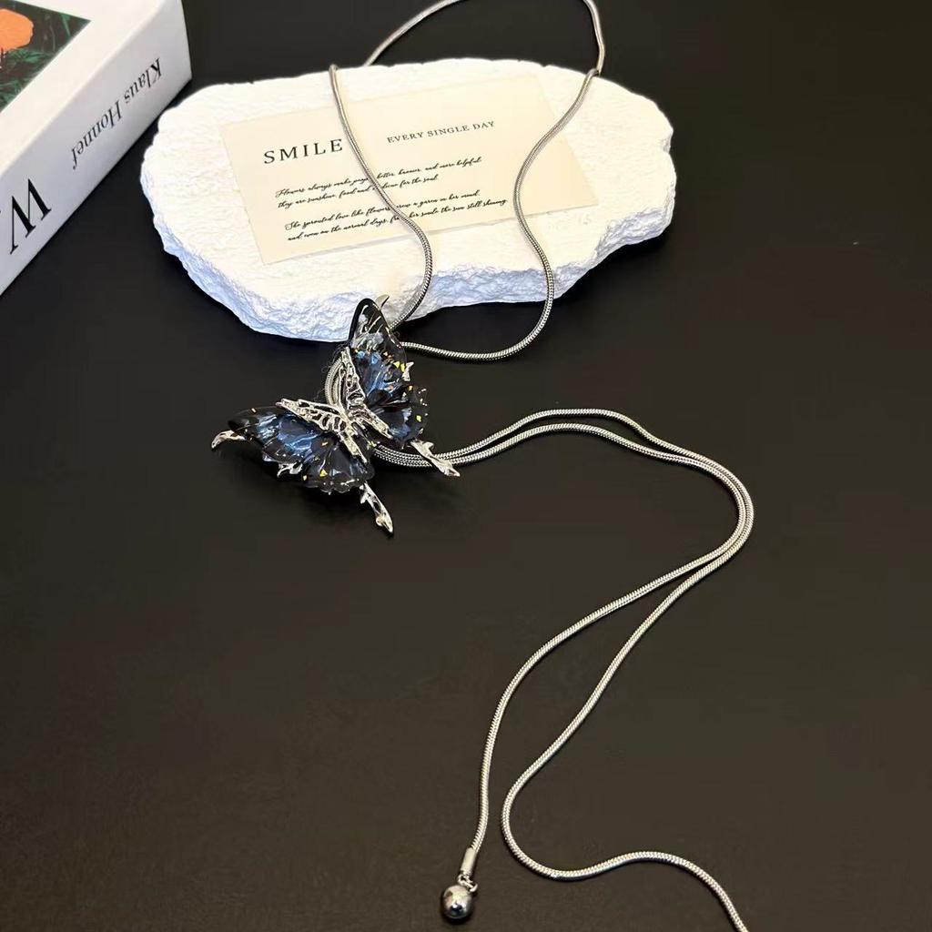 Y2K Spice Girl Pull Butterfly Necklace Female Niche Design Sense High Subculture Clavicle Chain Neck Strap Accessories Tide