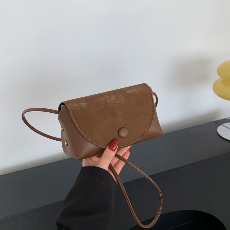 

Small Niche Design Shoulder Bag With Vintage European-american Style Pu Material коричневий