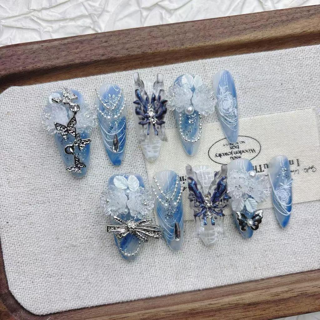 Blue Butterfly 3D Gradient European-Style Medium Length Handmade Pointed Nails