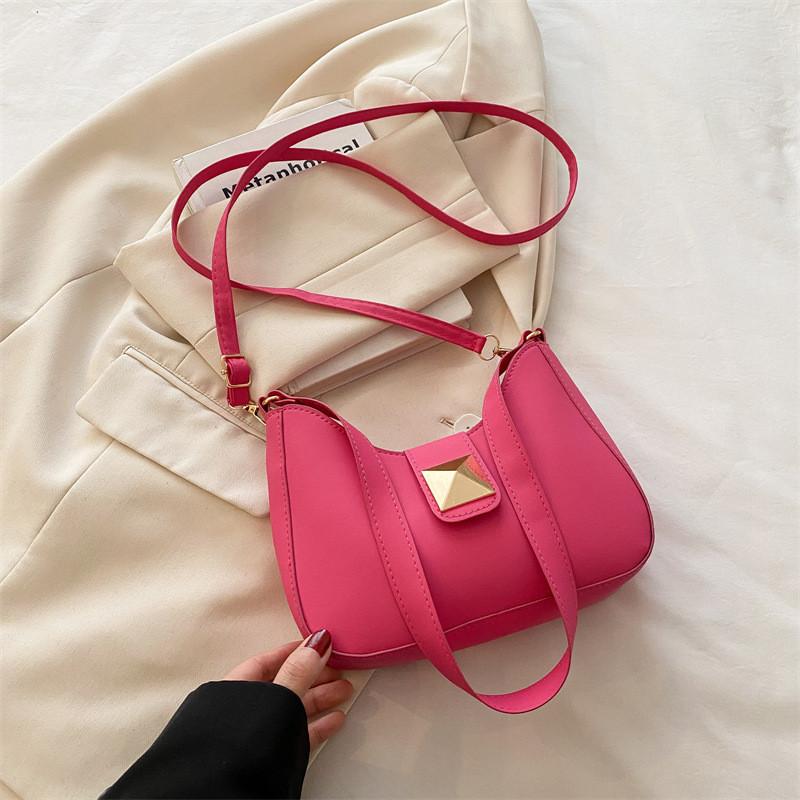 Simple Solid Color Gold Buckle Decoration Women Casual Shoulder Bag For Daily