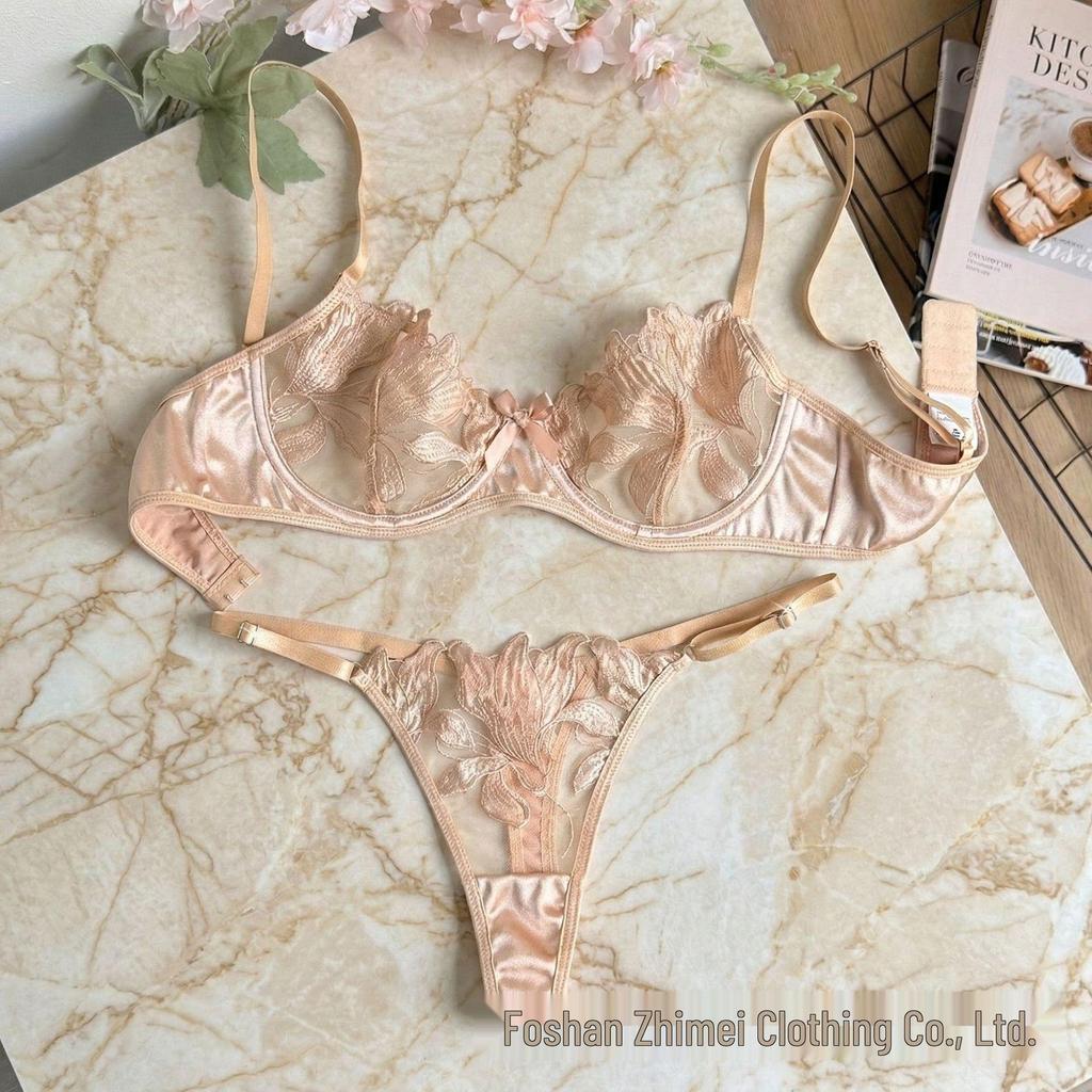 Ensemble Lingerie Soutien-gorge et String Broderie Florale Exclusif Commerce Extérieur Y pour Femmes 23171