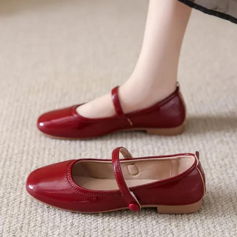 Fashion 2024 New Flats Shoes Women Casual Ballet Dance Shoes Sandals Autumn Designer Dress Shallow Walking Femme