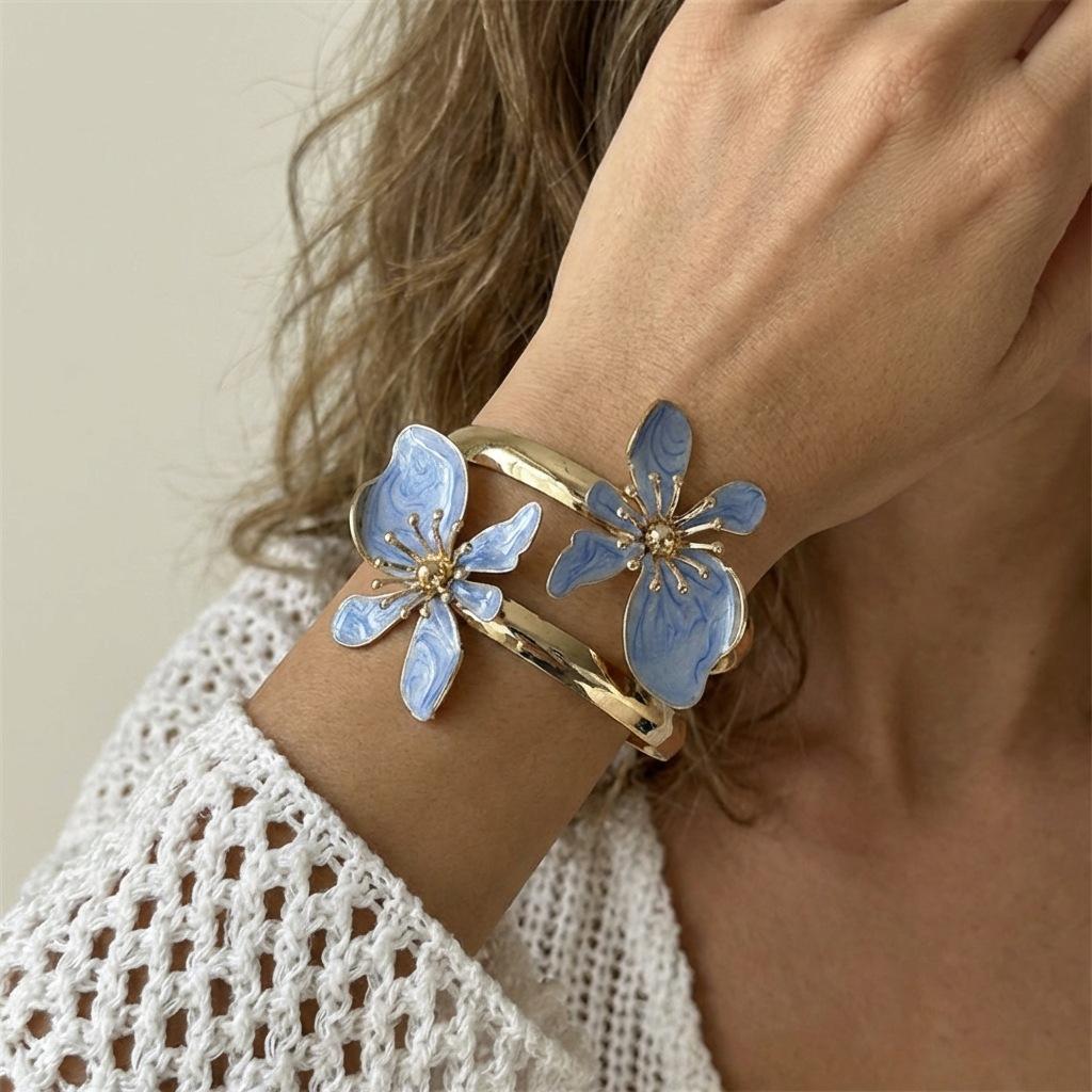 Adjustable Open Flower Bracelet for Women Elegant Floral Design Metal Alloy Handmade Cuff Bangle Jewelry Accessories for Daily Wear