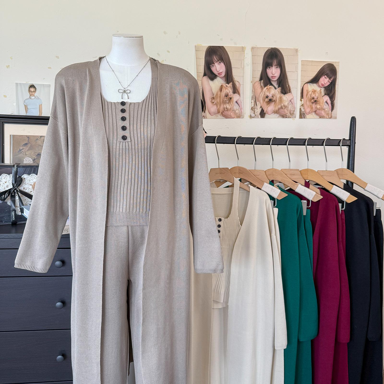 

Осенне-зимний новый облегающий и тонкий вязаный кардиган, майка-слинг, вязаный комплект-тройка с широкими брюками One size кафе