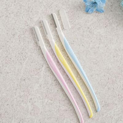 Holenie a epilácia – Žiletky a nožnice na úpravu obočia