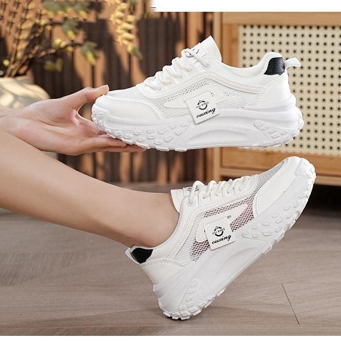 Women's shoes 2025 new spring popular this year versatile sports shoes middle school students soft-soled big head bread casual shoes