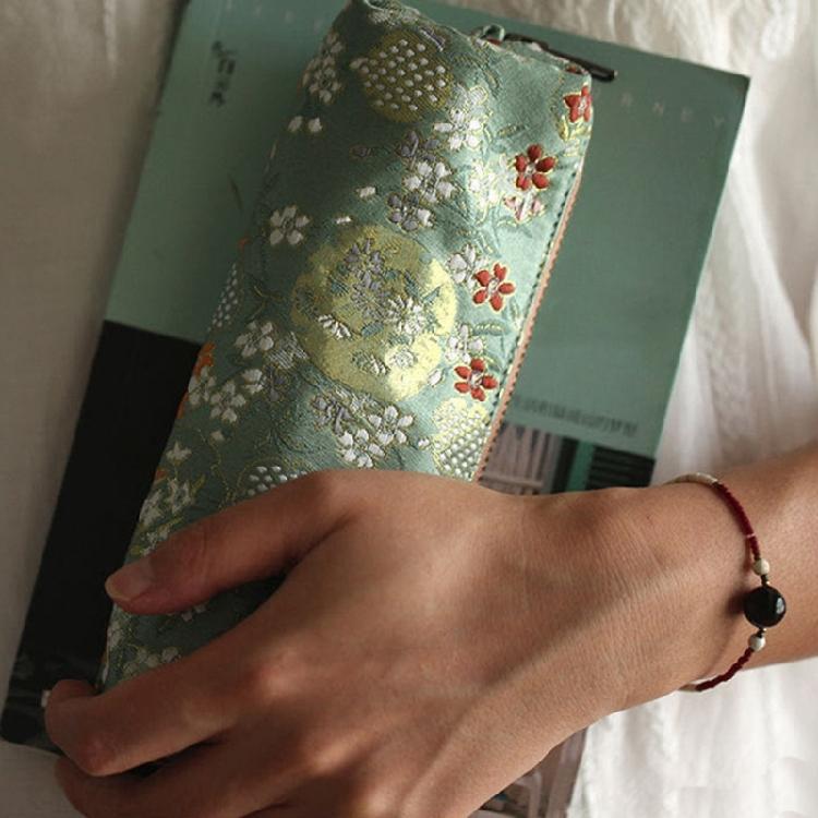 Flower Embroidered Pen Pouches Large Capacity Cotton Linen Pencil Case Zippered Closure for School Office Accessory